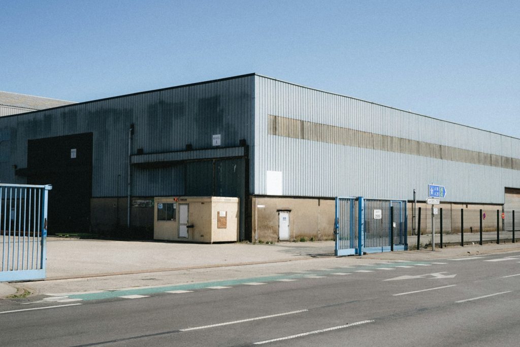 Fabrika kapıları